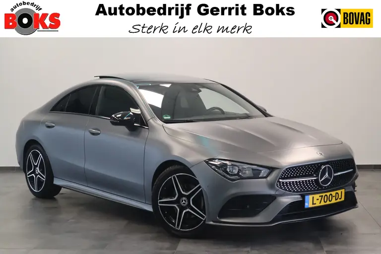 Mercedes-Benz CLA-Klasse 180 AMG Business Solution Luxery Sfeer verlichting Panoramadak, Ambi light, Navigatie, 18LMV, Matte kleur 24 maanden garantie mogelijk (*vraag naar de voorwaarden) afbeelding 1