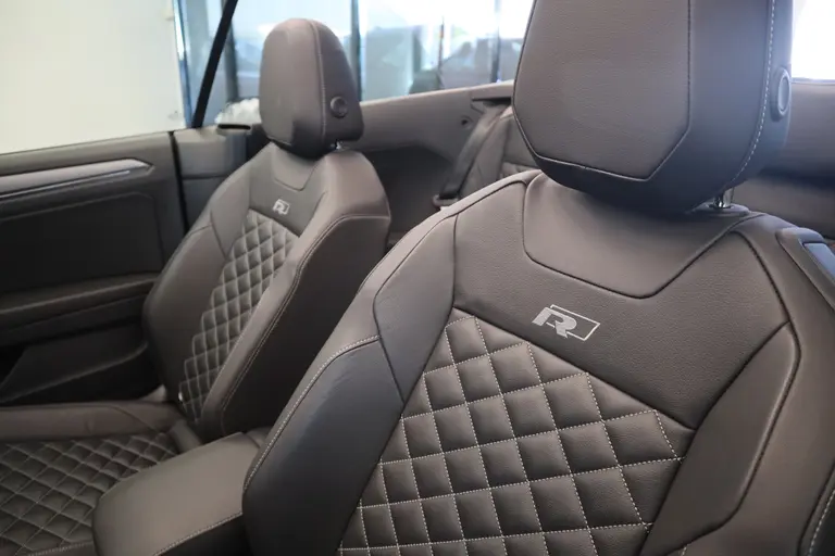 Volkswagen T-Roc Cabrio 1.5 TSI R-Line Leder VCP Dynaudio Full-led afbeelding 11