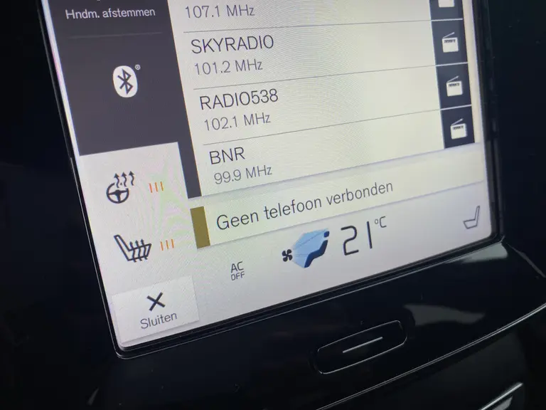 Volvo XC40 2.0 T4 Momentum Navigatie Full-led Trekhaak afbeelding 17