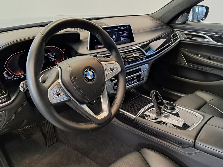 BMW 7 Serie 750i xDrive High Executive Laser Lights ACC Harman Kardon HUD Massage stoelen 530PK! afbeelding 13
