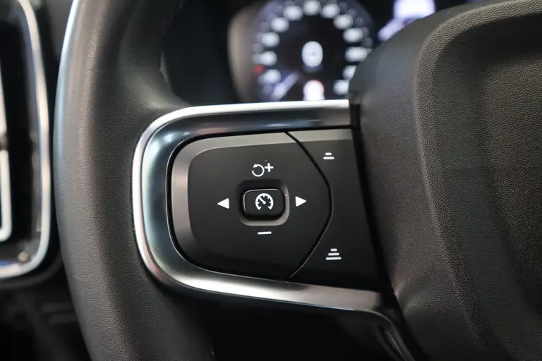 Volvo XC40 1.5 T4 Plug-in hybrid Ultimate Bright Panoramadak Navigatie Harman/Kardon CruiseControl afbeelding 12