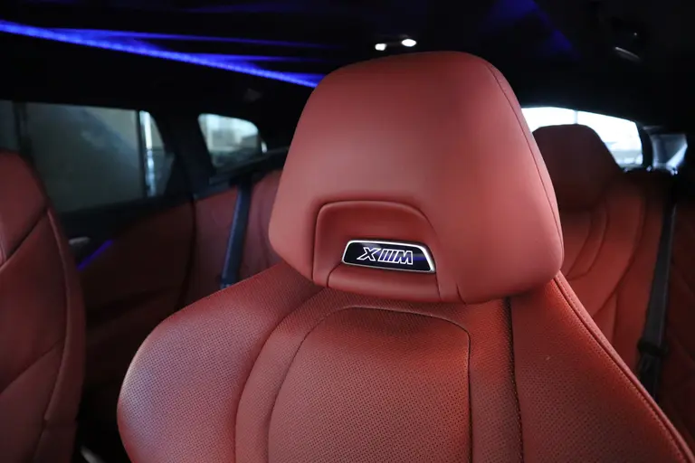 BMW XM PHEV 30 kWh Bowers & Wilkins 23''LM inidivual leder Trekhaak NL Auto afbeelding 14