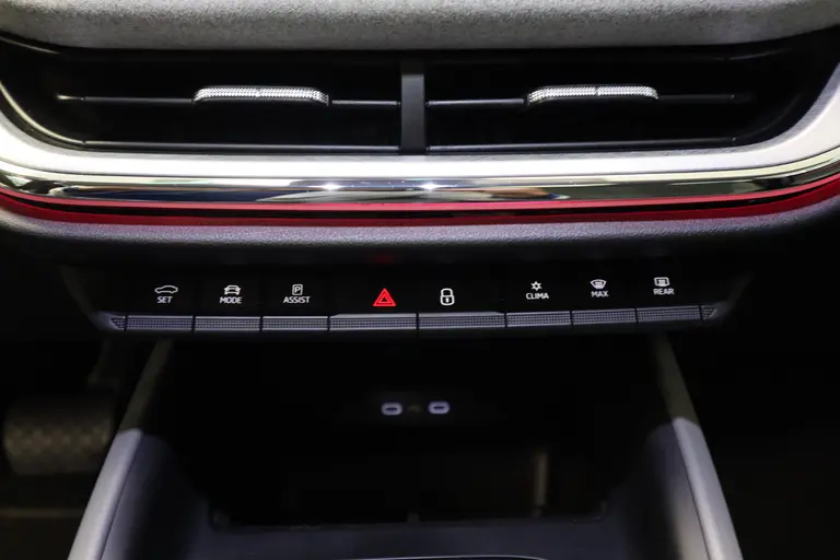 Skoda Enyaq iV 80 First Edition High Panoramadak HUD VCP Navi Clima Cruise Camera 21"LM afbeelding 17