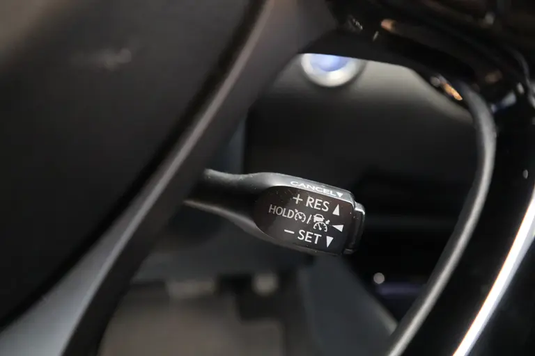 Toyota C-HR 1.8 Hybrid Bi-Tone Keyless Go & Start afbeelding 14