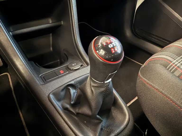 Volkswagen up! 1.0 TSI GTI 5-Drs. ClimateControl Stoelverwarming 17'lmv afbeelding 18