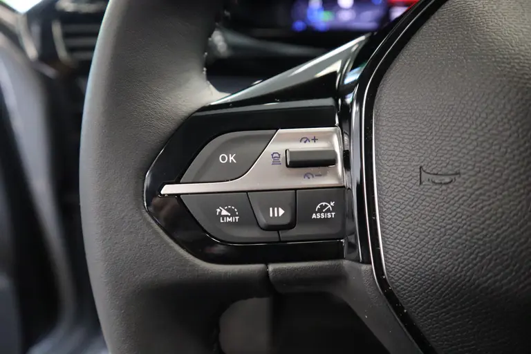 Peugeot 308 SW 1.6 Plug-in Hybrid 180 Allure Navigatie 17LMV PDC VCP Cruise Control Stoel/ Stuur Verwarming afbeelding 10