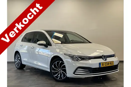 Volkswagen Golf 1.0 eTSI Life DSG Panoramadak Adaptive-Cruise