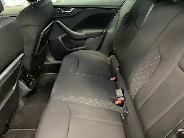 Skoda Kamiq 1.5 TSI ACT Business Edition Carplay PDC Trekhaak Automaat 150PK! 2 Jaar garantie mogelijk* ( vraag naar de voorwaarde) afbeelding 14
