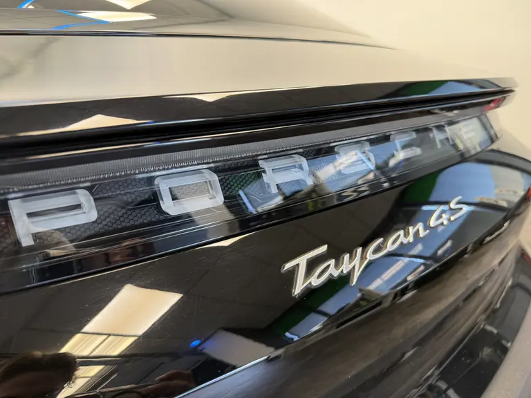 Porsche Taycan 4S Performance 84 kWh Panoramadak Sport-Chrono Warmtepomp afbeelding 6