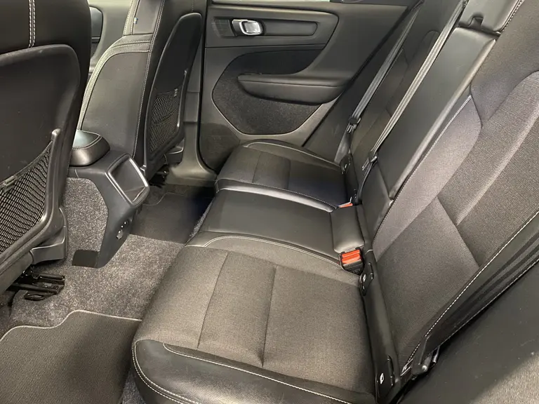 Volvo XC40 2.0 T4 Momentum Navigatie Full-led Trekhaak afbeelding 15