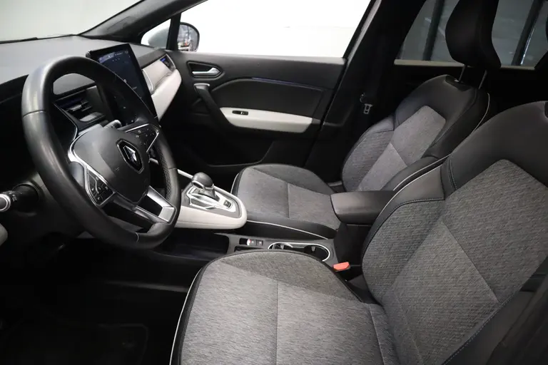 Renault Captur 1.6 E-Tech Plug-in Hybrid 160 Edition One 160PK  Navigatie 18 LMV Cruise control Lane ass afbeelding 8