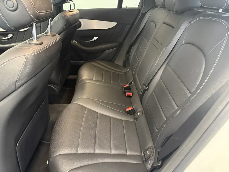 Mercedes-Benz GLC Coupé 300e 4MATIC Business Solution AMG Panoramadak PDC Achteruitrijcamera afbeelding 27