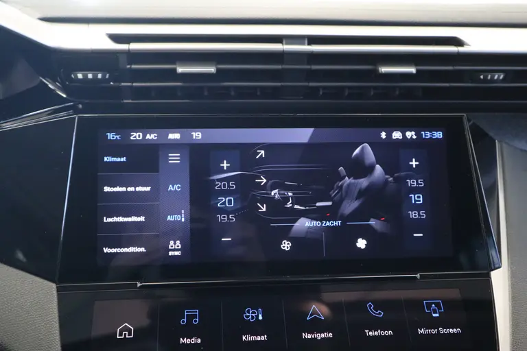 Peugeot 308 SW 1.6 Plug-in Hybrid 180 Allure Navigatie 17LMV PDC VCP Cruise Control Stoel/ Stuur Verwarming afbeelding 15