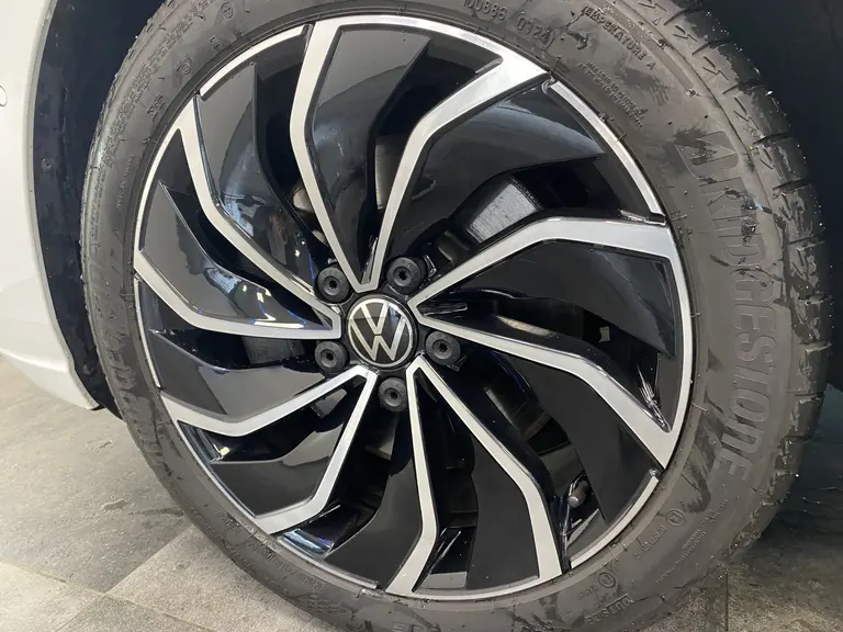 Volkswagen Golf 1.4 eHybrid Style VCP Navigatie Cruise Control 17LMV Sfeerverlichting Flippers bediening * 2e Paasdag zijn wij geopend van 12:00 tot 17:00uur! * afbeelding 6