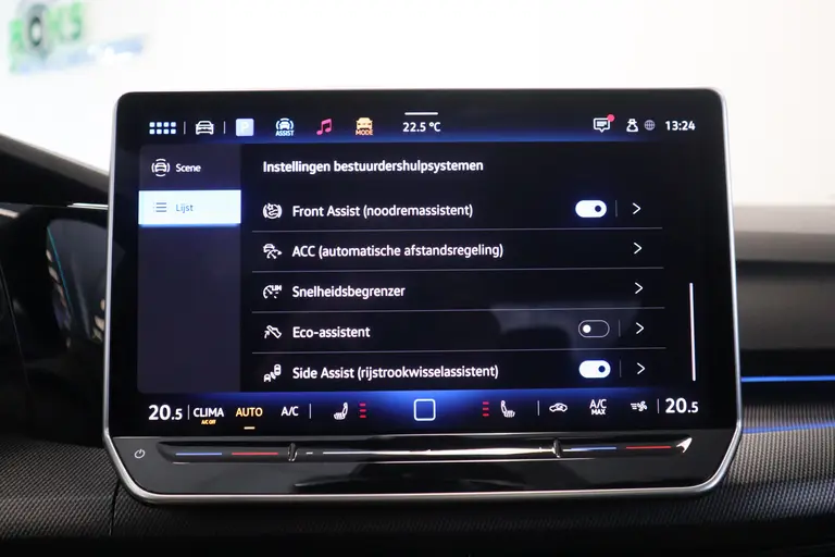 Volkswagen Golf 1.5 eTSI R-Line Edition ! Nieuw Type ! Panoramadak IQ-light Navigatie afbeelding 16