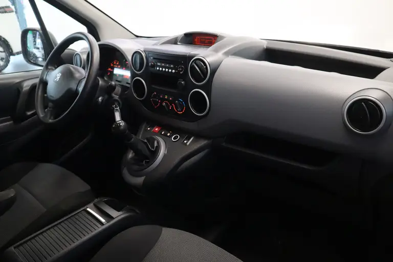 Peugeot Partner 120 1.6 BlueHDi 75 L1 XR Airco Imperial Trekhaak  el ramen 2 x deuren achter 1x schuifdeur  Cruise Control afbeelding 10