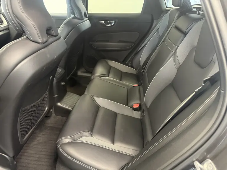Volvo XC60 2.0 T8 Twin Engine AWD Inscription 390PK Harman/Kardon afbeelding 23