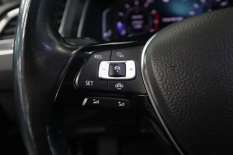 Volkswagen Tiguan 2.0 TSI 4Motion Highline Business R DSG Panoramadak Lane-Assist R-Line afbeelding 23