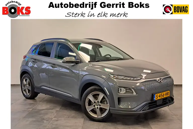 Hyundai KONA EV Comfort 64 kWh Navigatie Led Camera Cruise LM 204PK 24 maanden garantie mogelijk (*vraag naar de voorwaarden) afbeelding 1