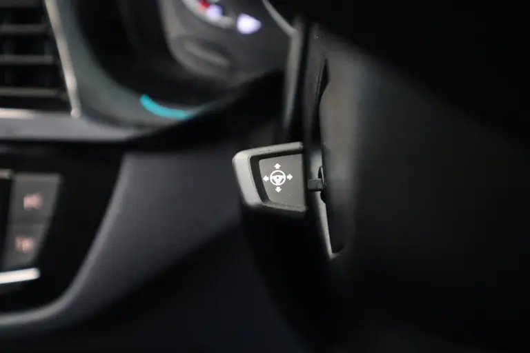 BMW 5 Serie 530e iPerformance High Executive Panoramadak VCP, Climate Control, Cruise Control, Lane Assist, afbeelding 16