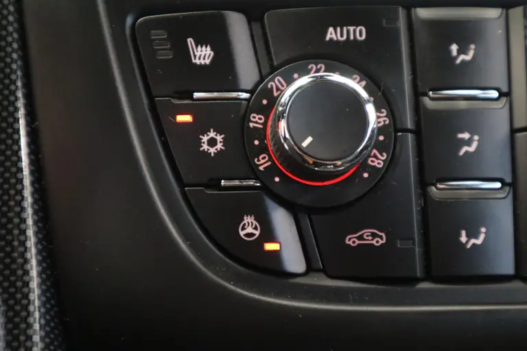 Opel Cascada 1.6 Turbo Cosmo Climate Control Navi Stoelverwarming Cruise Control afbeelding 15