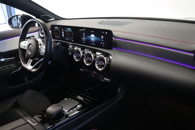 Mercedes-Benz CLA-Klasse 220 d AMG Line Panoramadak Burmester Multibeam-led afbeelding 18