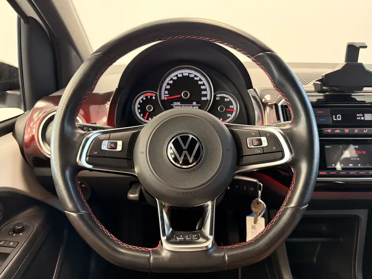 Volkswagen up! 1.0 TSI GTI 5-Drs. ClimateControl Stoelverwarming 17'lmv afbeelding 10