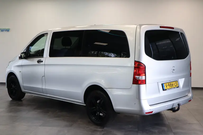 Mercedes-Benz Vito 114 CDI Lang DC Comfort Navigatie Airconditioning 5P Trekhaak Camera 17"LM afbeelding 3