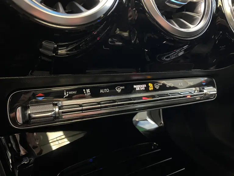 Mercedes-Benz CLA-Klasse 180 Business Solution AMG Panoramadak Sfeerverlichting 18LMV Cruise control DAB+ 2 Jaar garantie mogelijk* ( vraag naar de voorwaarde) afbeelding 17