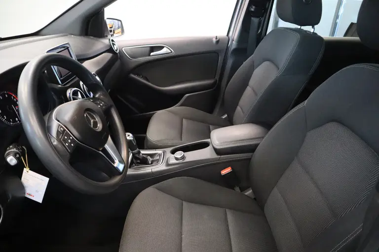 Mercedes-Benz B-Klasse 200 Ambition Panoramadak Climate Comtrol Trekhaak, PDC afbeelding 8