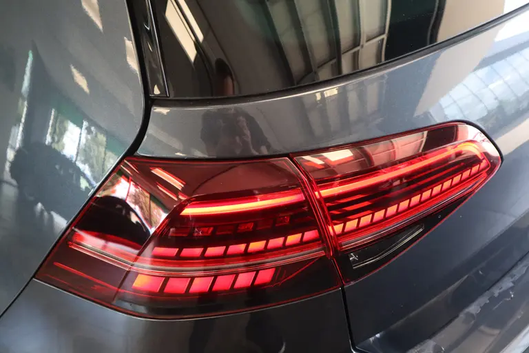 Volkswagen Golf 1.4 TSI PHEV GTE Cruise ACC Panodak 18" LM Stoelverwarming Climate Navi Carplay/Android afbeelding 6