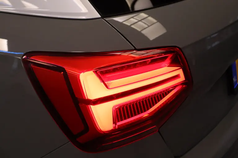Audi Q2 35 TFSI S Edition S-Line Panoramadak 19lmv Navigatie CruiseControl 2 Jaar garantie mogelijk* ( vraag naar de voorwaarde) afbeelding 6