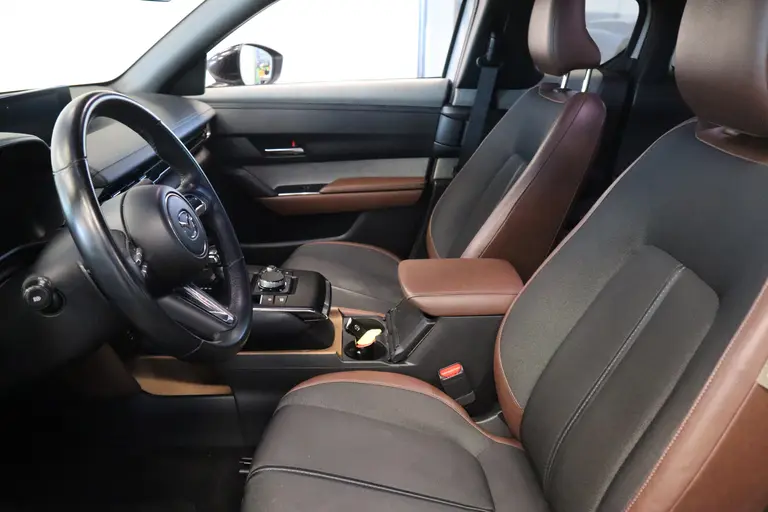 Mazda MX-30 e-SkyActiv 145 First Edition 36 kWh Navigatie Halfleder interieur 18 lmv lane ass. afbeelding 8