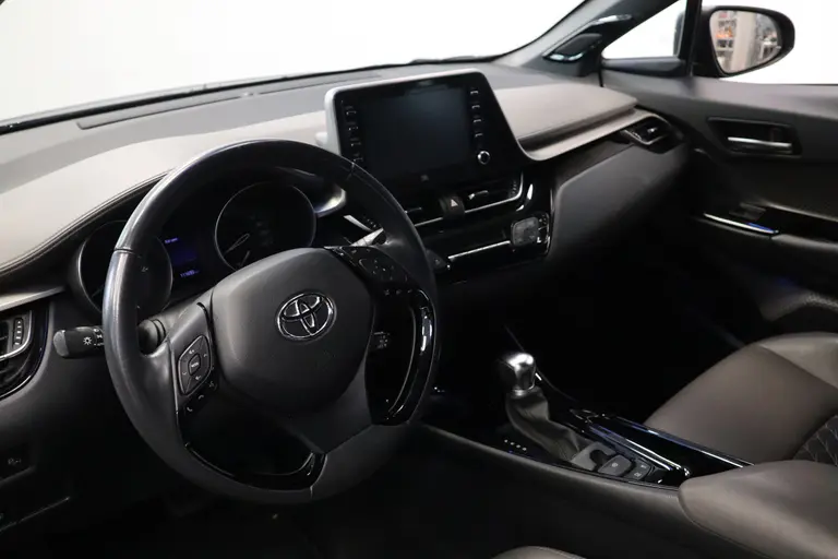 Toyota C-HR 2.0 Hybrid Executive Navigatie Cruise control 18LMV trekhaak DAB+ 24 maanden garantie mogelijk (*vraag naar de voorwaarden) afbeelding 9