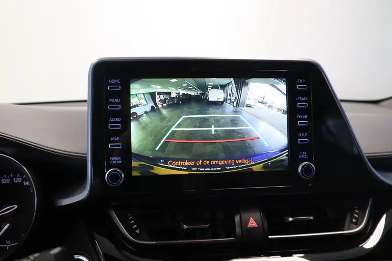 Toyota C-HR 1.8 Hybrid Bi-Tone Keyless Go & Start afbeelding 17