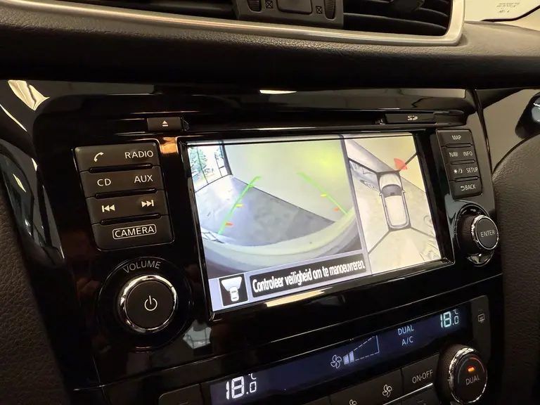 Nissan QASHQAI 1.2 N-Connecta 360 Camera Climate Control Navi Keyless Go afbeelding 14