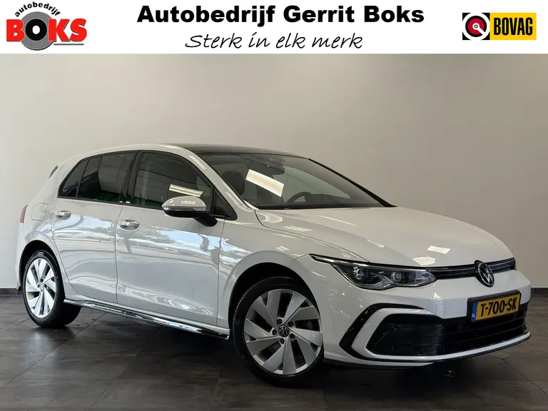 Volkswagen Golf 1.5 TSI Highline Business R 150pk Panorama Navigatie Sfeerverliching DAB+ Apple Carplay Cruise Control 17LMV afbeelding 1
