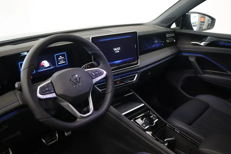 Volkswagen Tiguan 1.5 eHybrid R-Line Business Volleder IQ-light Panoramadak elec.Trekhaak afbeelding 16