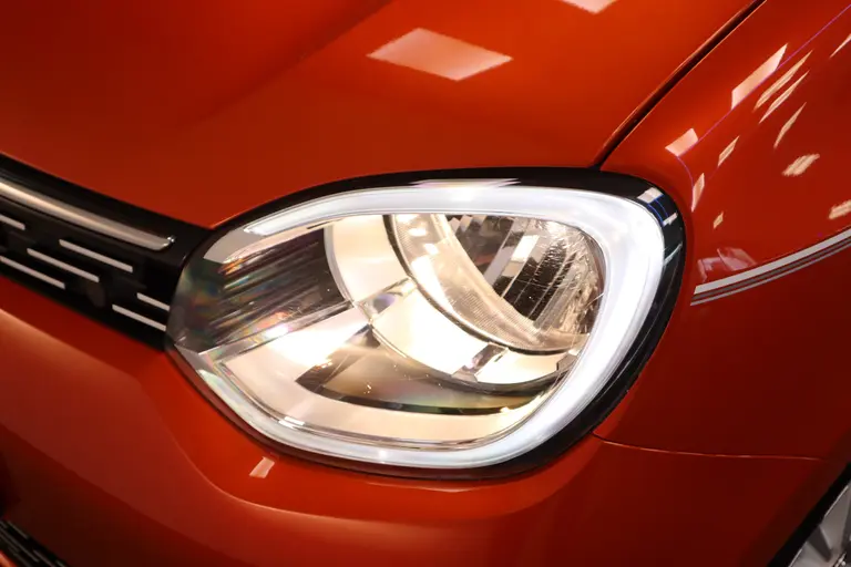 Renault Twingo Z.E. R80 Série Limitée Vibes 82PK Navigatie 16LMV Cruise Control PDC CV Climate Control afbeelding 4