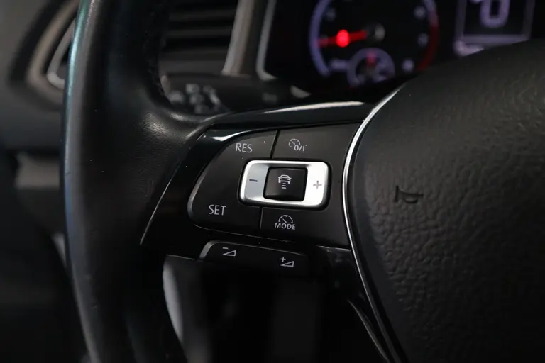 Volkswagen T-Roc 1.5 TSI Style 150pk Panoramadak Full-Led Navigatie 18'lmv afbeelding 12