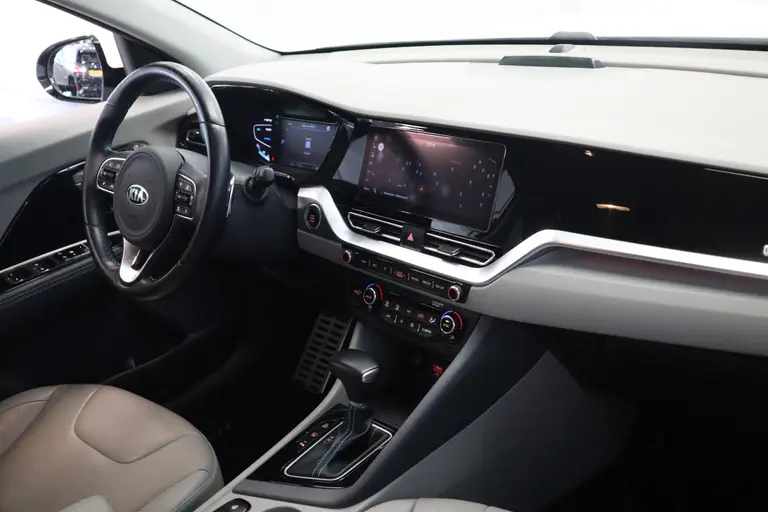 Kia Niro 1.6 GDi PHEV DynamicPlusLine Leder Navigatie Adaptive-Cruise afbeelding 20