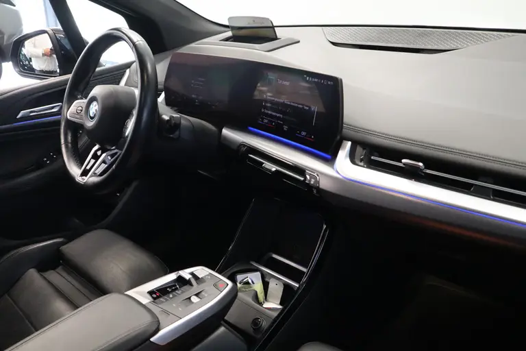 BMW 2 Serie Active Tourer 225e xDrive M-Sport HUD Keyless Go/Start 360 camera LED afbeelding 22