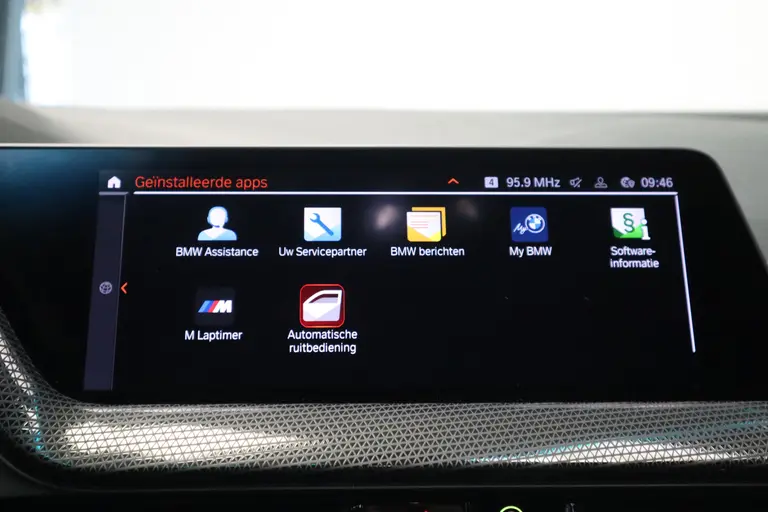 BMW 1-serie 118i Executive Edition 5-deurs Automaat (136pk) Live Cockpit Professional afbeelding 18