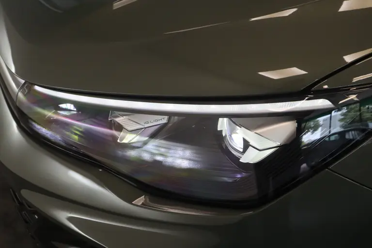 Volkswagen Tiguan 1.5 eHybrid R-Line Business Volleder IQ-light Panoramadak elec.Trekhaak afbeelding 7