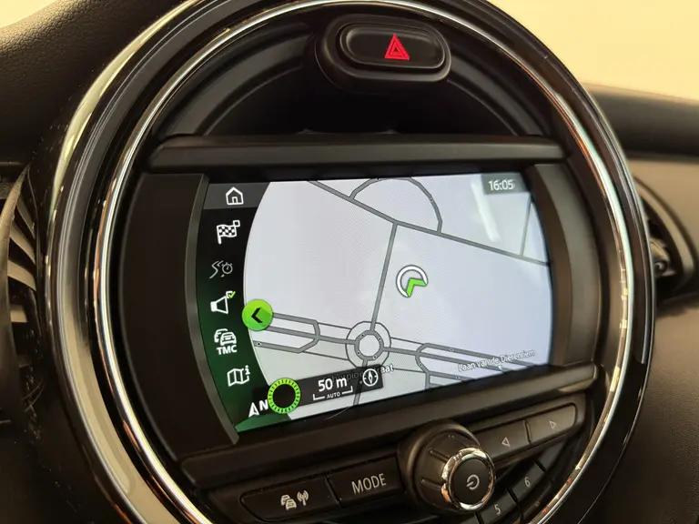 MINI Mini 1.5 One Salt 5-Drs. Airco CruiseControl Navigatie afbeelding 19