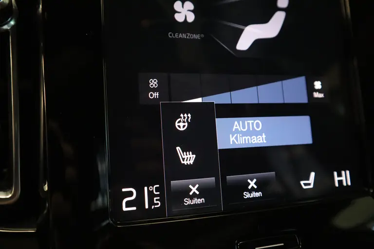 Volvo XC40 1.5 T4 Plug-in hybrid Ultimate Bright Panoramadak Navigatie Harman/Kardon CruiseControl afbeelding 16