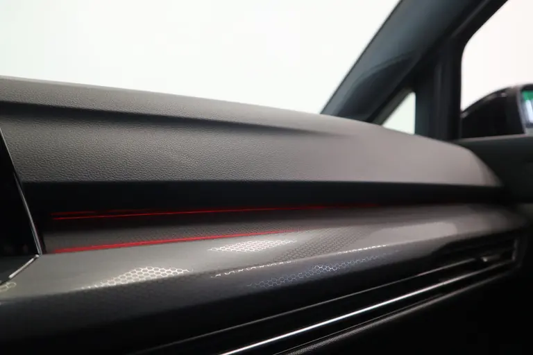 Volkswagen Golf 2.0 TSI GTI ACC Navi Panoramadak Milltek Uitlaat afbeelding 20