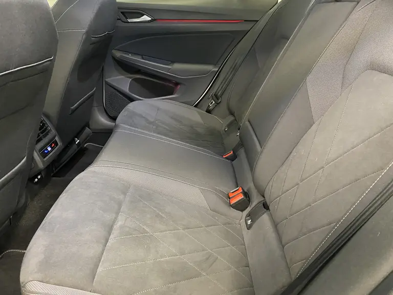 Volkswagen Golf 1.4 eHybrid Style VCP Navigatie Cruise Control 17LMV Sfeerverlichting Flippers bediening * 2e Paasdag zijn wij geopend van 12:00 tot 17:00uur! * afbeelding 17