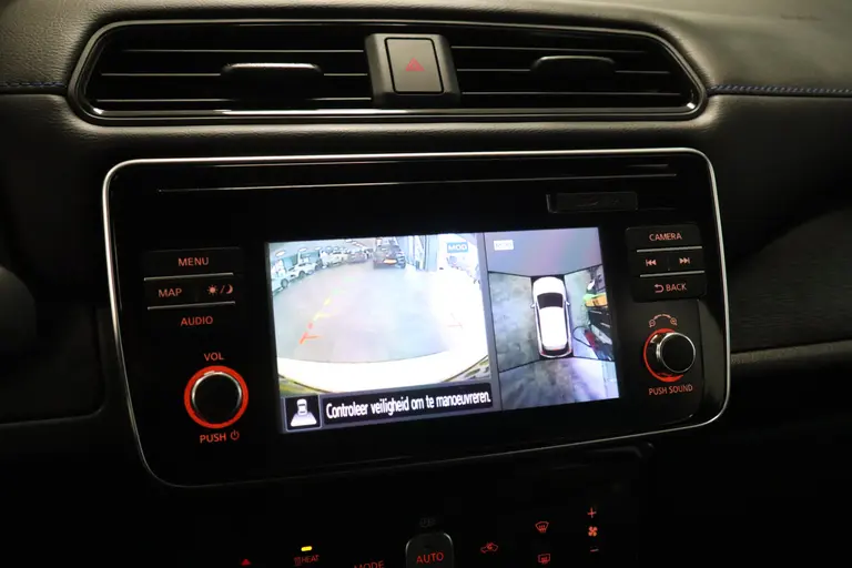 Nissan Leaf Acenta 40 kWh 150PK Navigatie, Cruise Control 360 Camera, 16LMV. Valt in de Subsidie regeling. * 2e Paasdag zijn wij geopend van 12:00 tot 17:00uur! * afbeelding 19