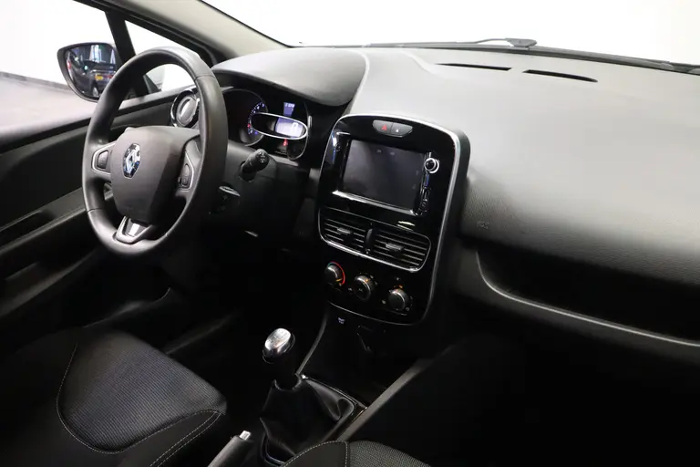 Renault Clio Estate 0.9 TCe Zen Navigatie cruise control, 16LMV Dakrails 2 Jaar garantie mogelijk* ( vraag naar de voorwaarde) afbeelding 7